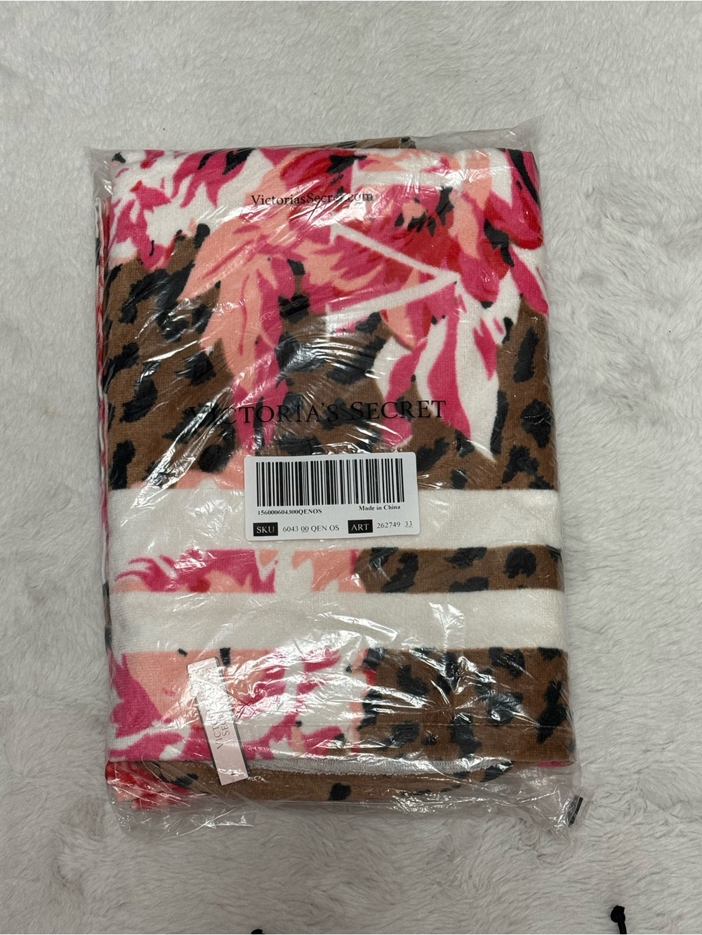 Leopard Floral Tie-Side Bikini Set in Pink with matching Towel - Picture 3 of 9